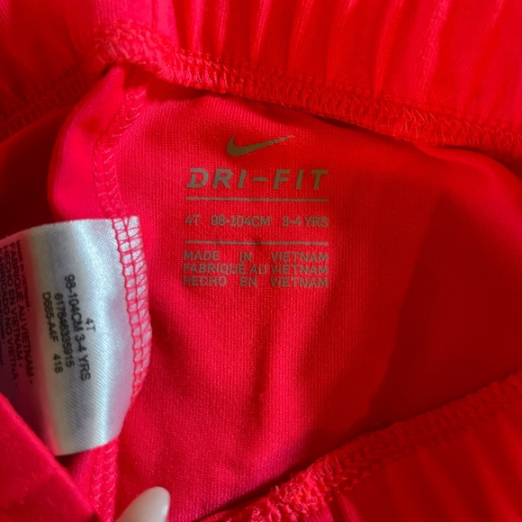 Toddler Girls Matching Nike Set - Picture 2 of 4